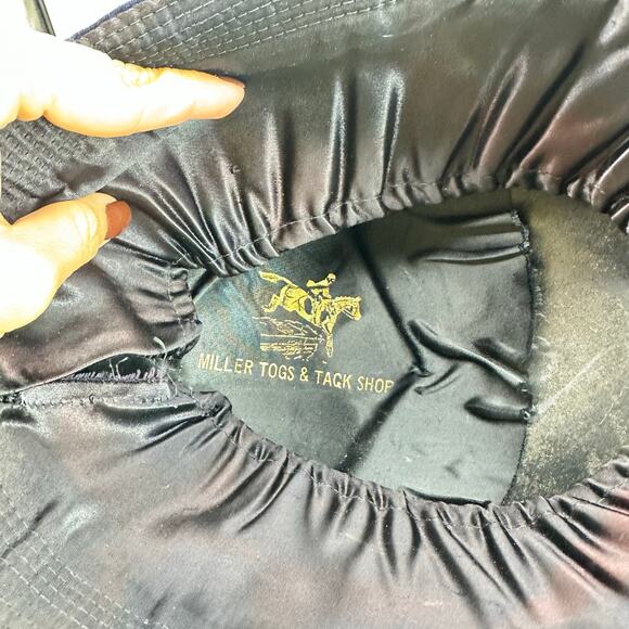 Vintage Miller Togs & Track Navy Velvet Showing Riding Hat  60cm Bow Equestrian - Picture 6 of 7